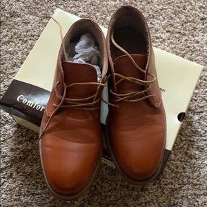 Men’s ankle dress shoes